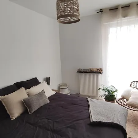 65m2 Proche Centre Ville, Parking Apartment *