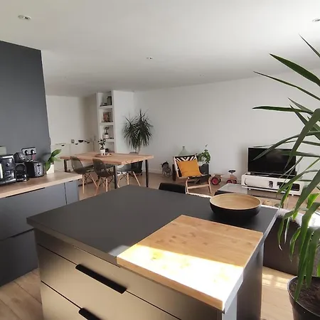 Apartment 65m2 Proche Centre Ville, Parking Angers